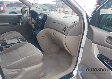 2004 Toyota Sienna Le из США, поврежденный, VIN 5TDZA23C64S142250